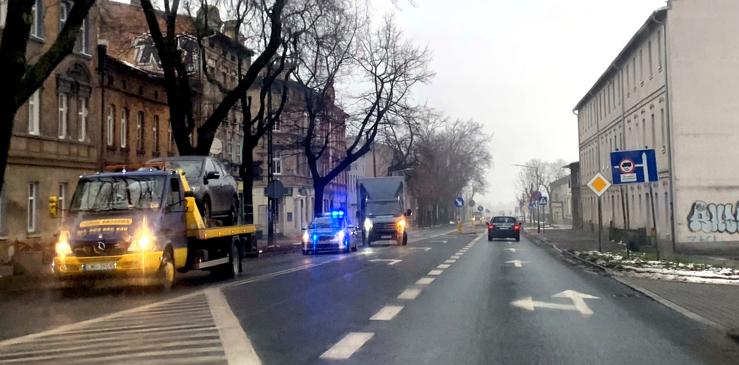 Inowrocław - Potrącenie na Toruńskiej. Nie żyje 46-letni mężczyzna