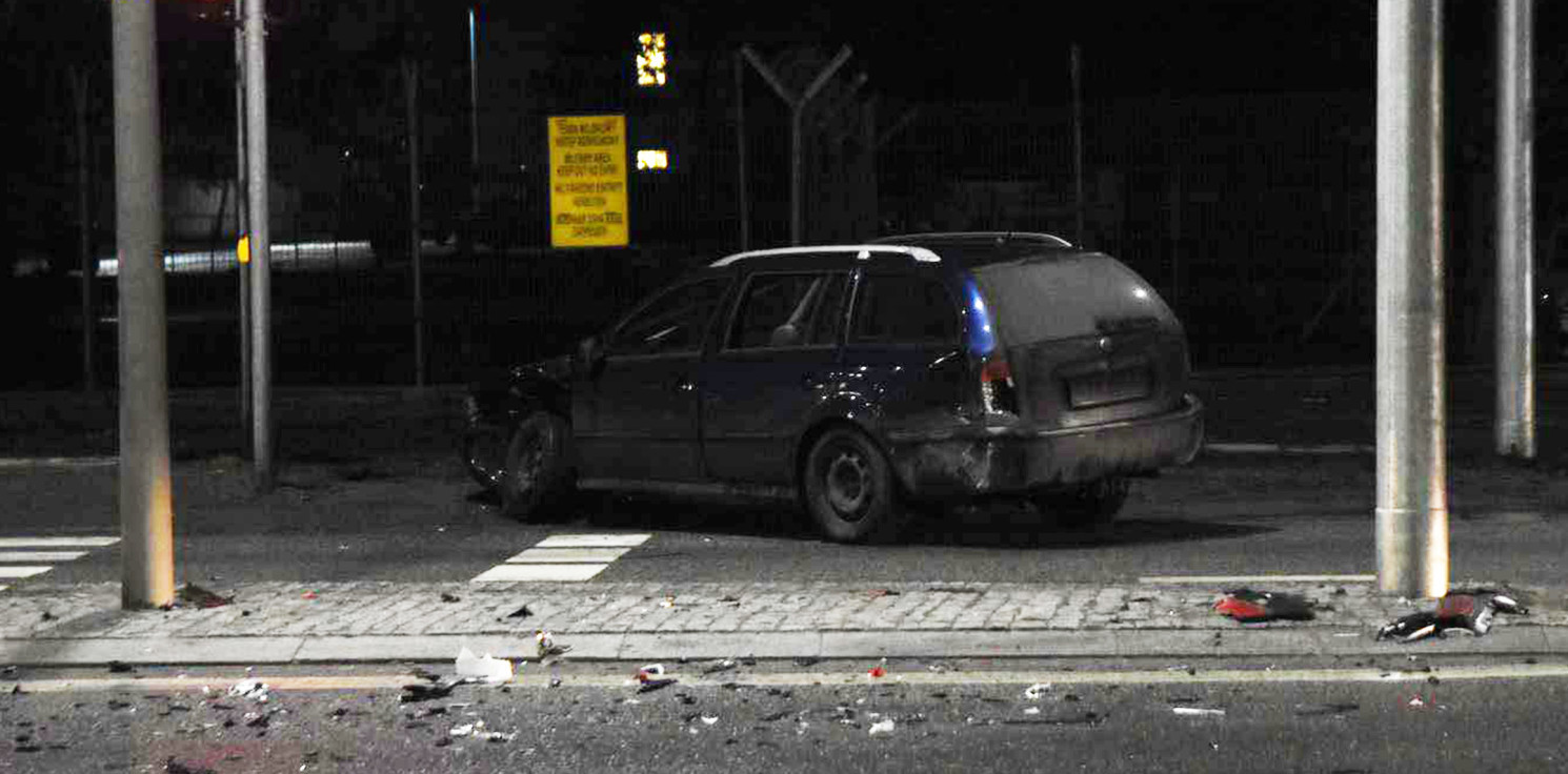 Gmina Inowrocław - Zderzenie dwóch aut w Latkowie. 2 osoby w szpitalu