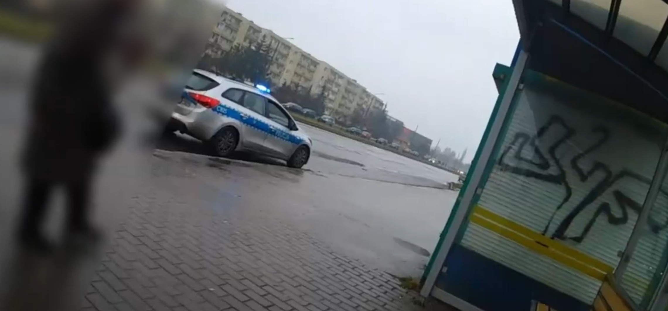 Inowrocław - Policjantka dostrzegła dziwne zachowanie mężczyzny na przystanku. Potrzebował pomocy