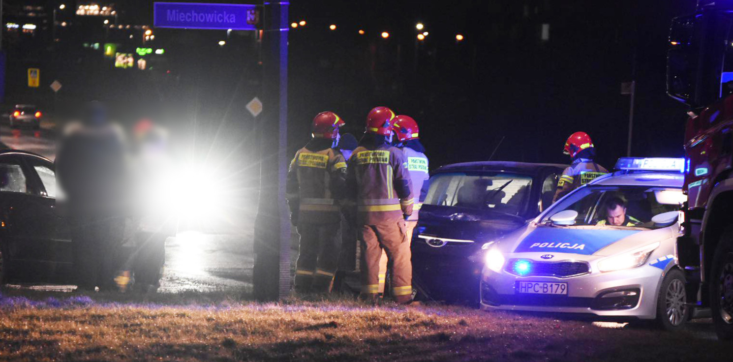 Inowrocław - Wieczorna kraksa na rąbińskim skrzyżowaniu. Wśród poszkodowanych dziecko