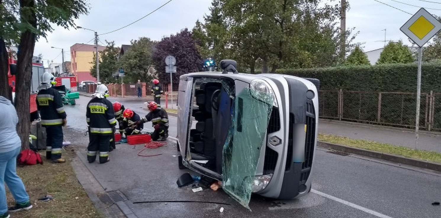 Inowrocław - Poranna kraksa w Mątwach. Są poszkodowani