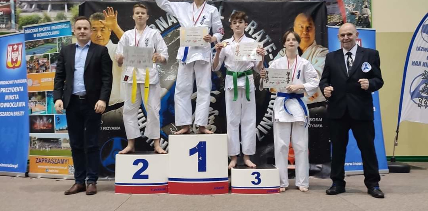 Inowrocław - Czarny pas w karate jest w ich zasięgu