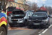 Trzy samochody zderzyły się w Janikowie