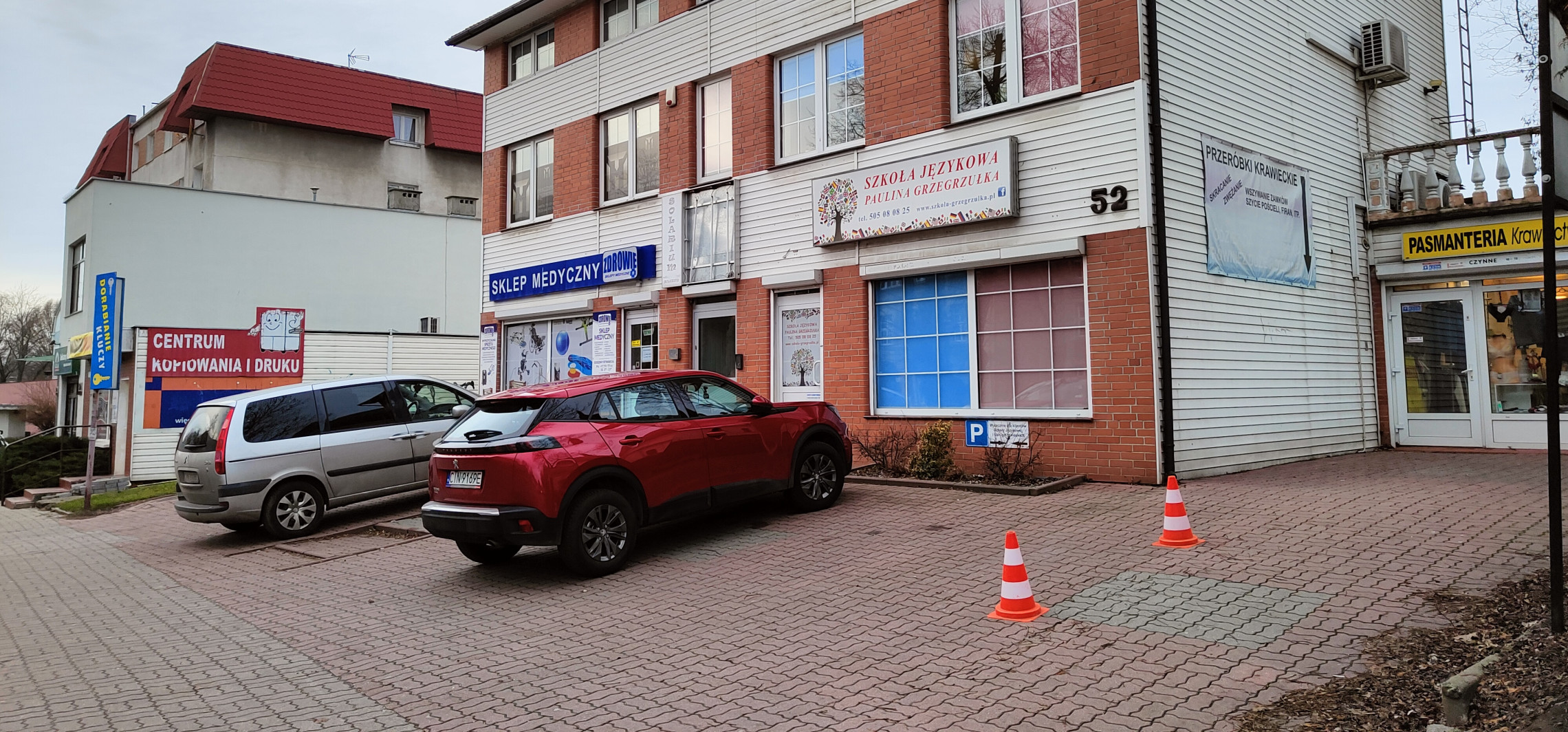 Inowrocław - To parking czy chodnik? Spór trwa