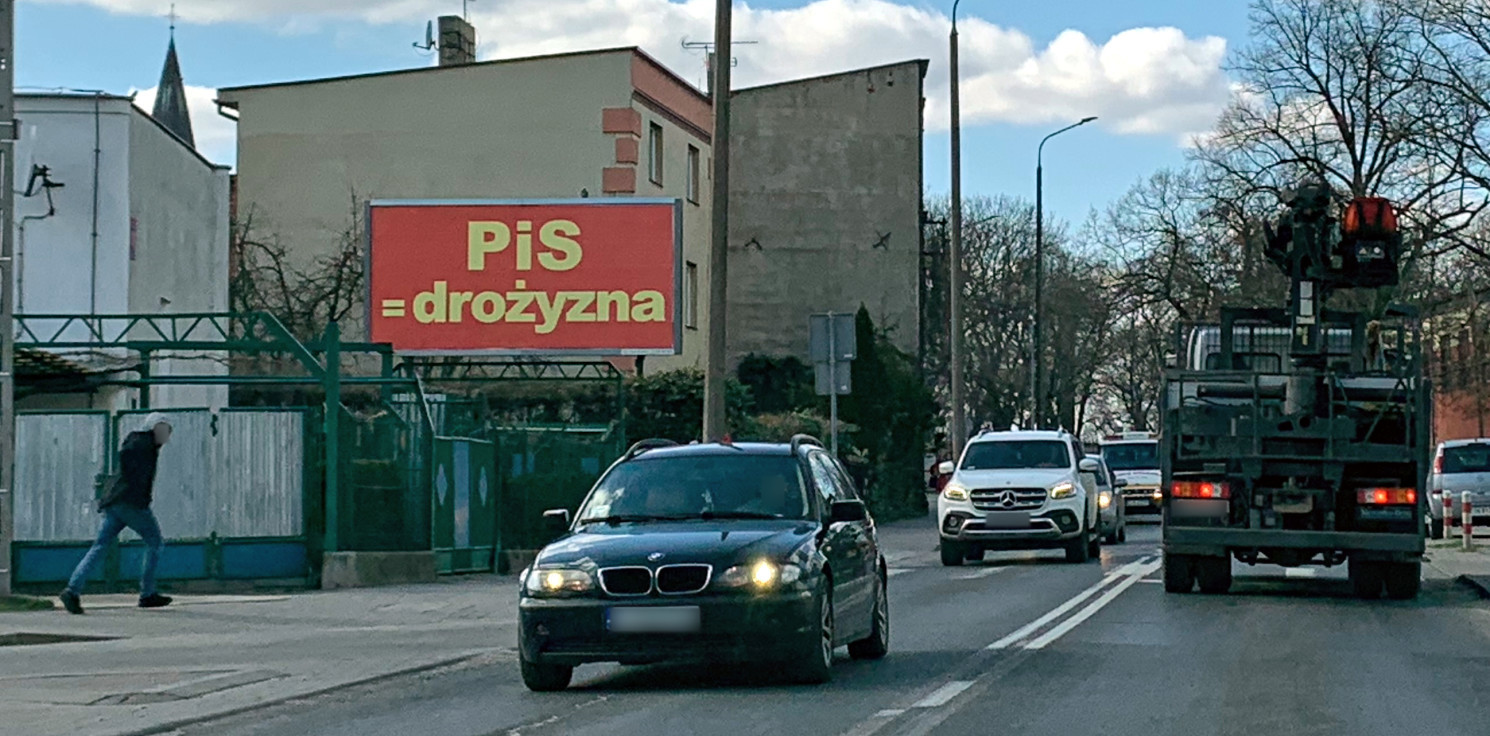 Inowrocław - PIS = drożyzna. Takie banery pojawiają się w Inowrocławiu