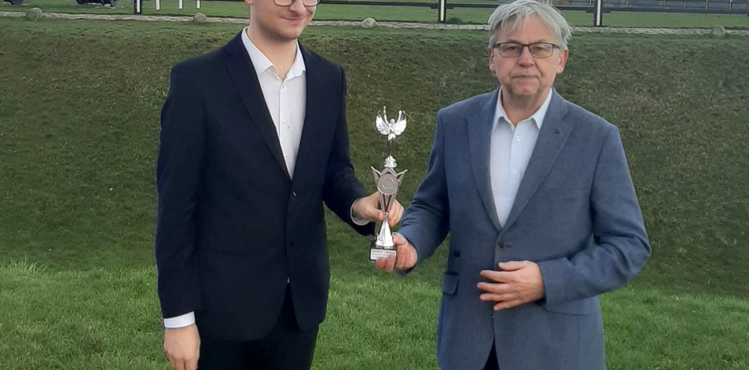 Inowrocław - Za swój historyczny sukces odebrał nagrodę na zamku