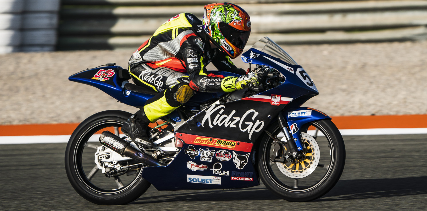 Inowrocław - 15-letni Jeremiasz z Pakości jedynym Polakiem w prestiżowej serii motocyklowej