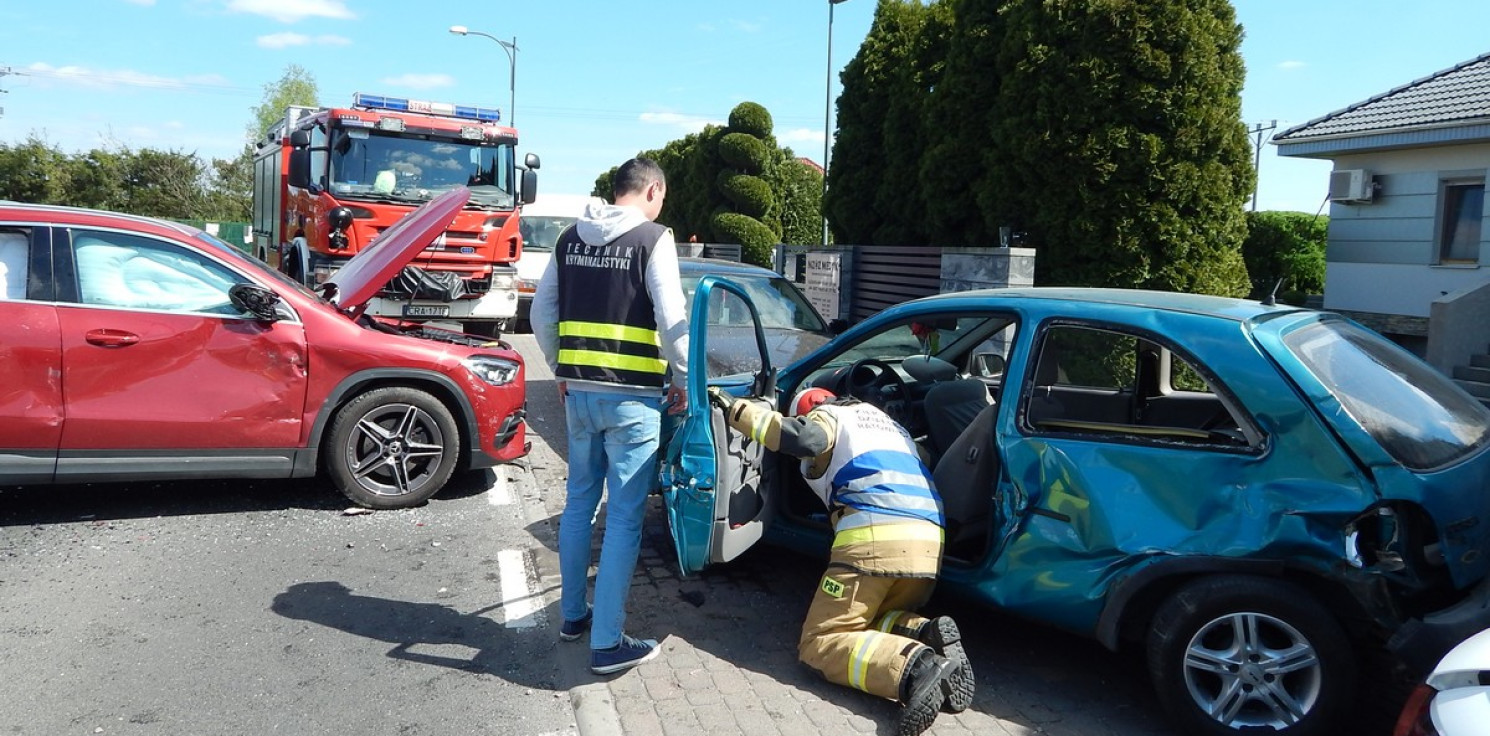 Radziejów - Wypadek z udziałem 4 aut. Wezwano śmigłowiec LPR