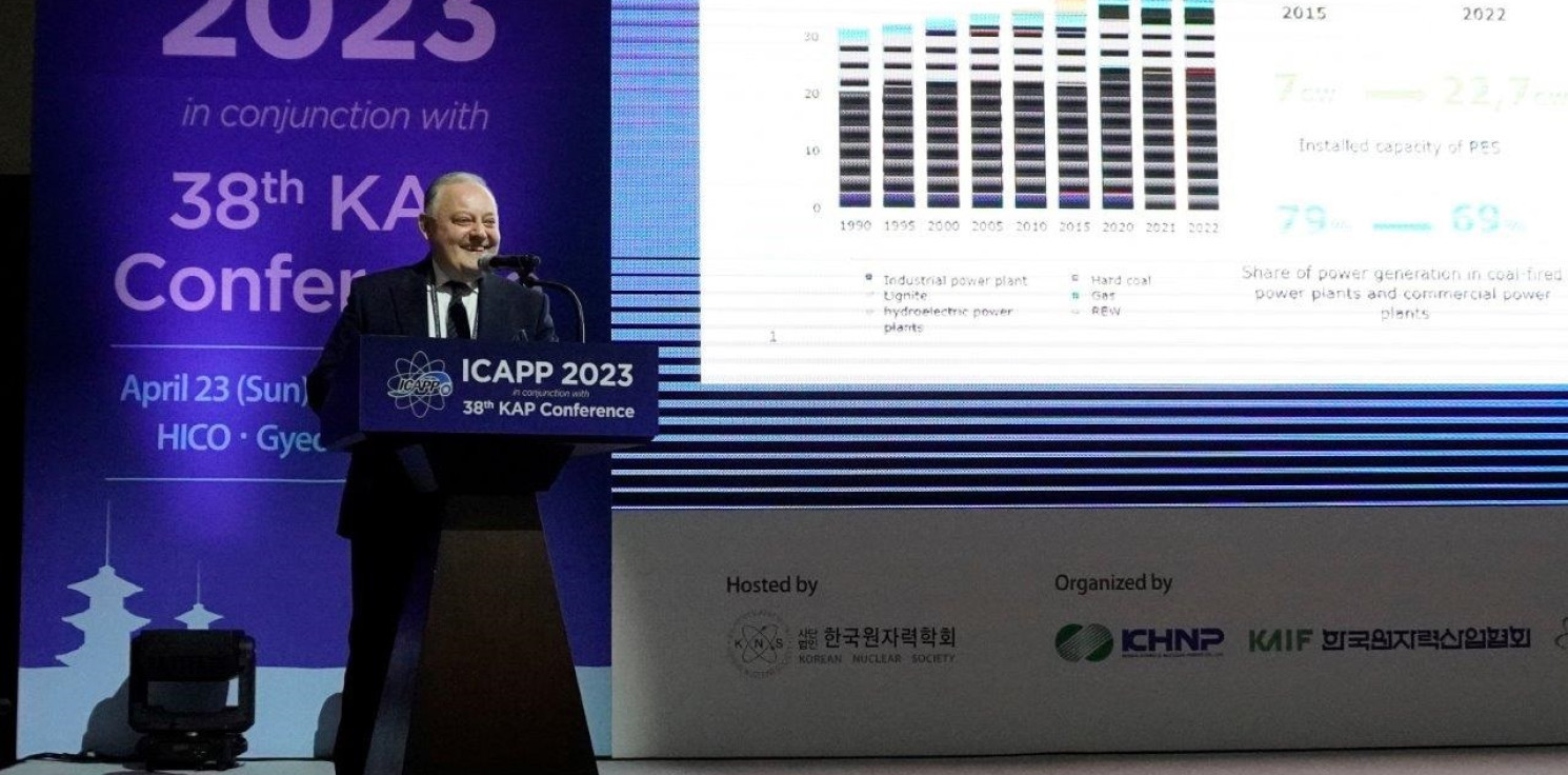 Kraj - Wojciech Dąbrowski w Korei: energetyka jądrowa ważnym elementem polskiej ścieżki transformacji