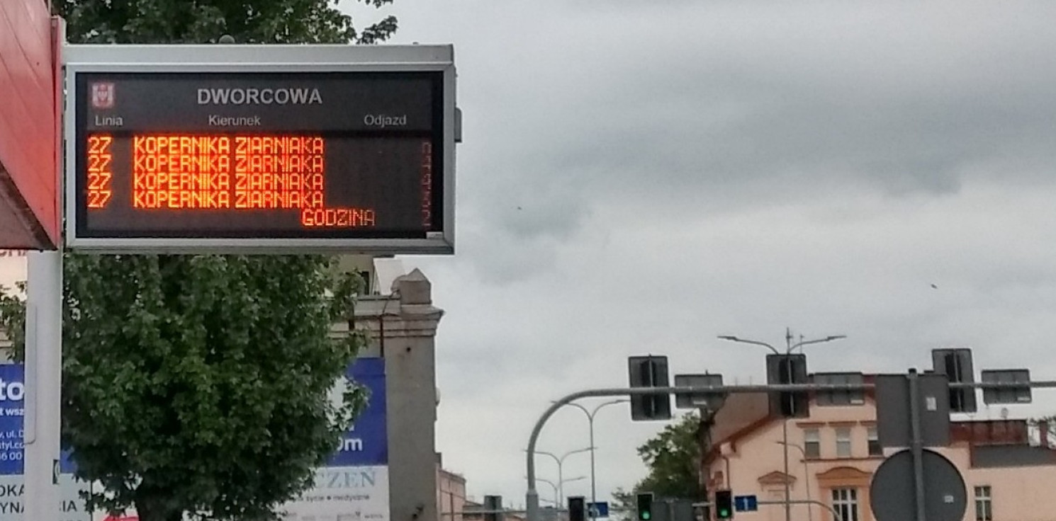 Inowrocław - Internauta: tablice wprowadzają w błąd. Co na to MPK?