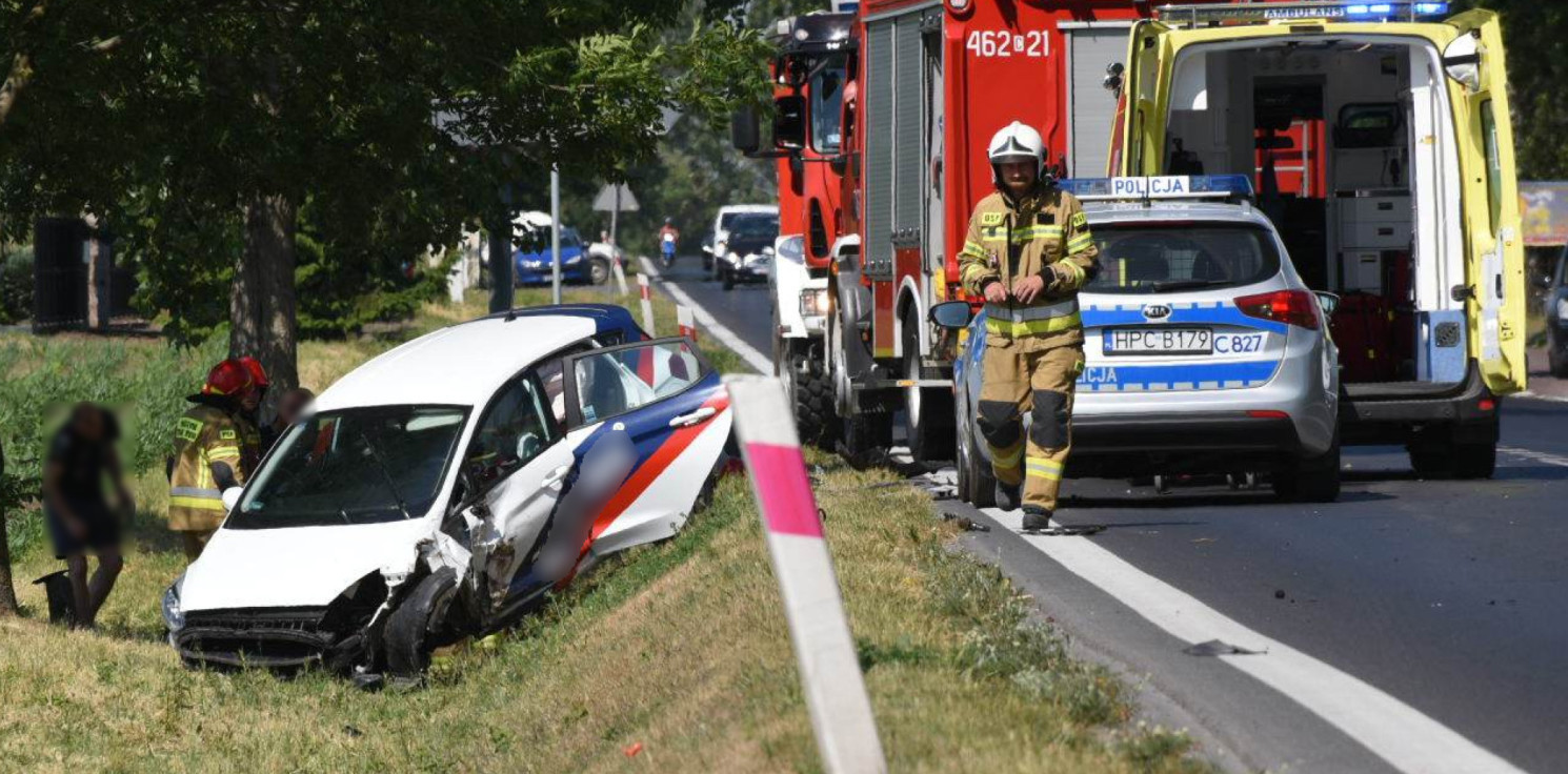 Region - Zderzenie dwóch aut na drodze do Pakości