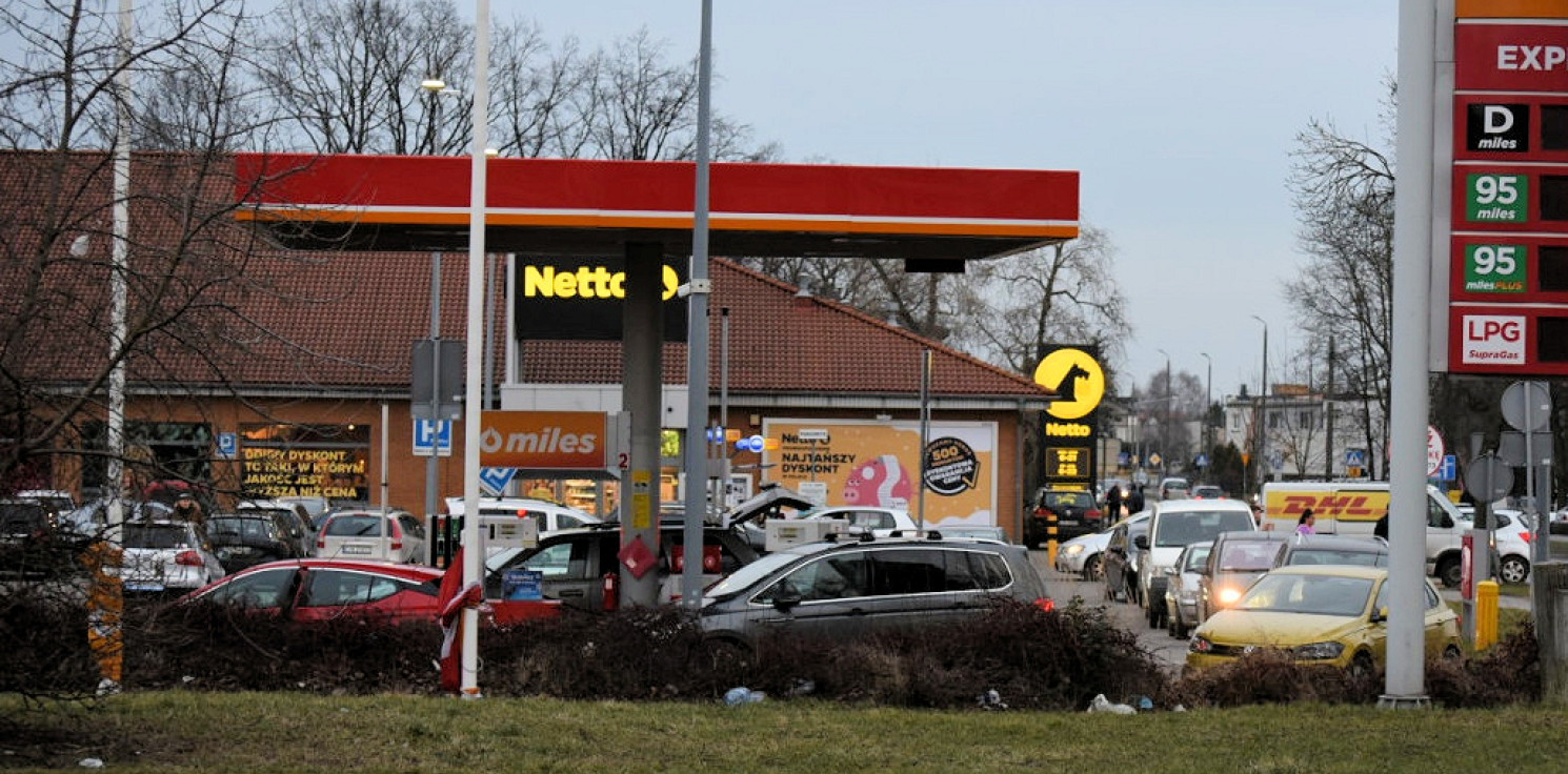 Inowrocław - Na tych stacjach zatankujesz 50 groszy taniej
