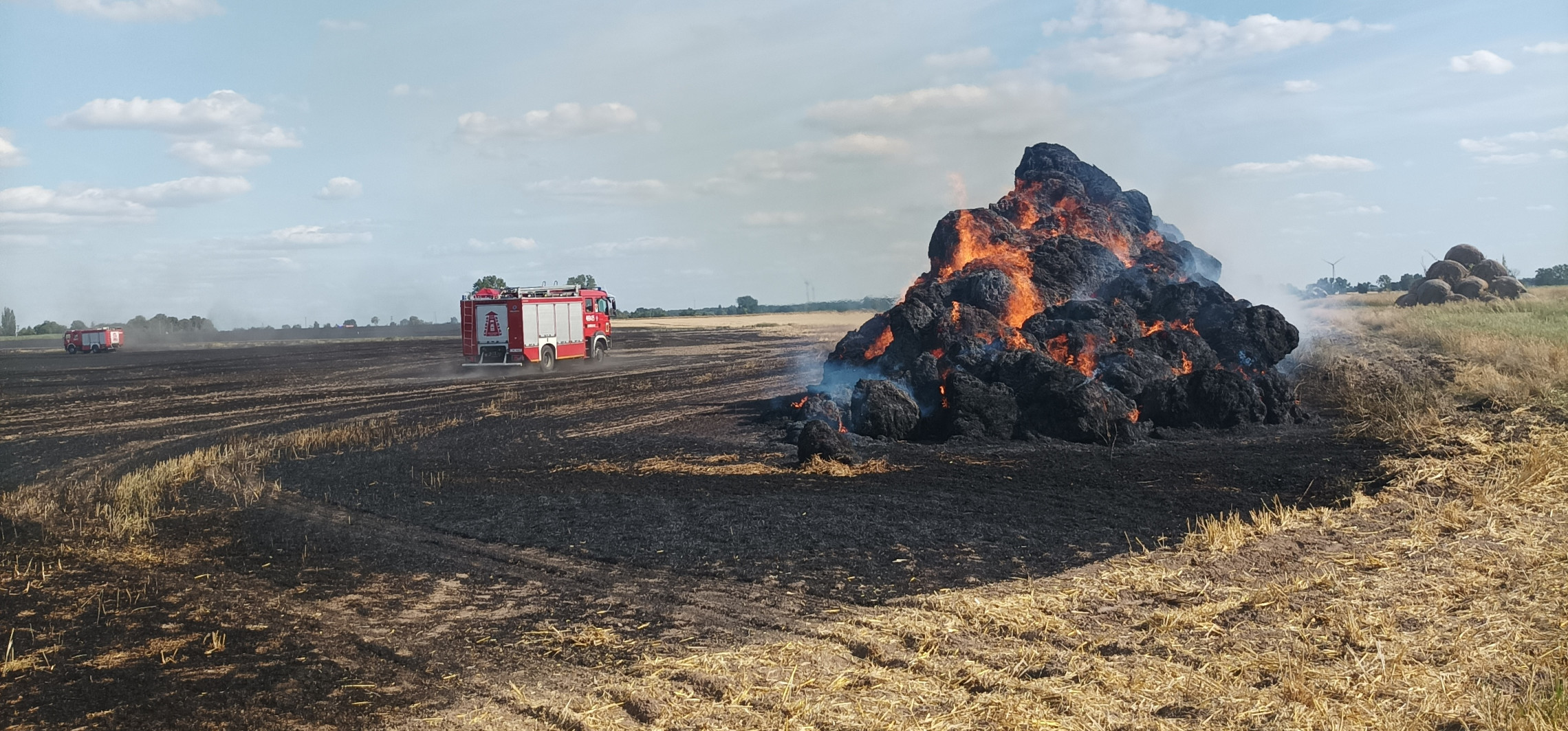 Inowrocław - 12 pożarów podczas prac żniwnych. Strażacy biją na alarm