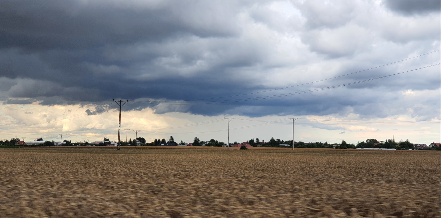 Inowrocław - Zapowiada się burzowa i wietrzna noc