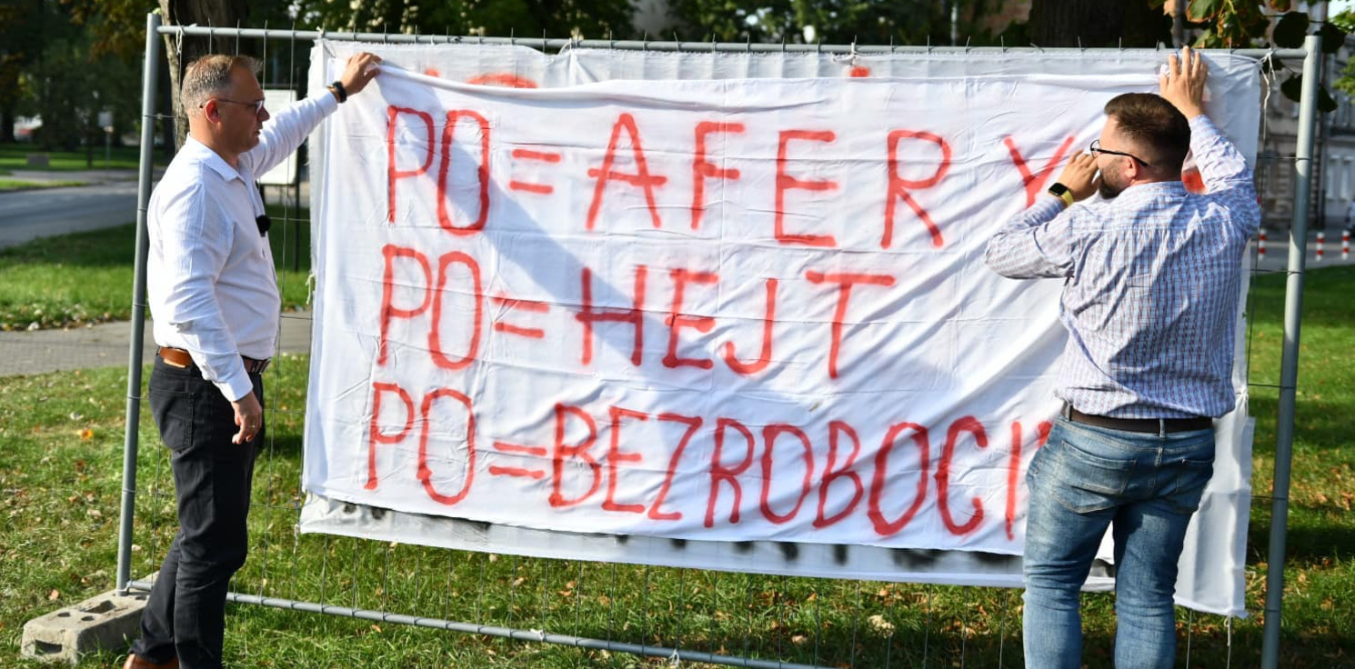 Inowrocław - Polityczna walka na prześcieradłach
