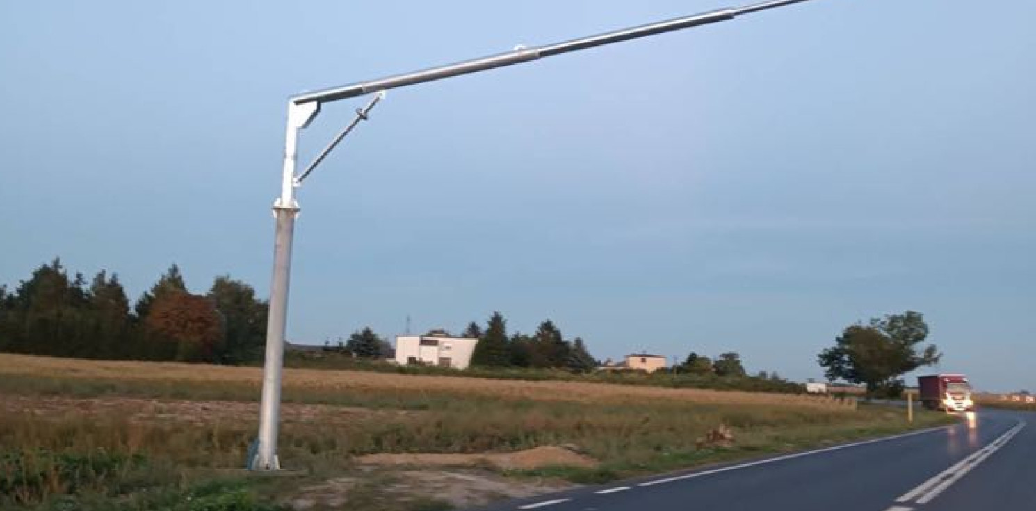 Region - Tajemnicze maszty na drodze do Pakości