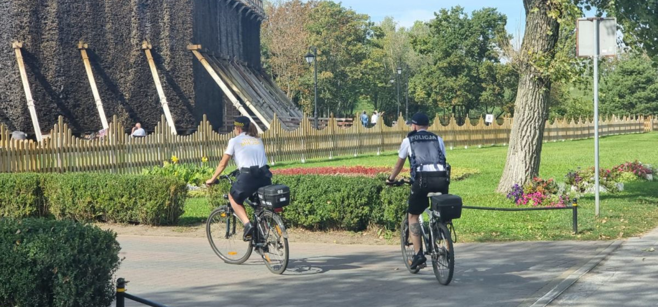 Inowrocław - Patrole rowerowe w trosce o bezpieczeństwo