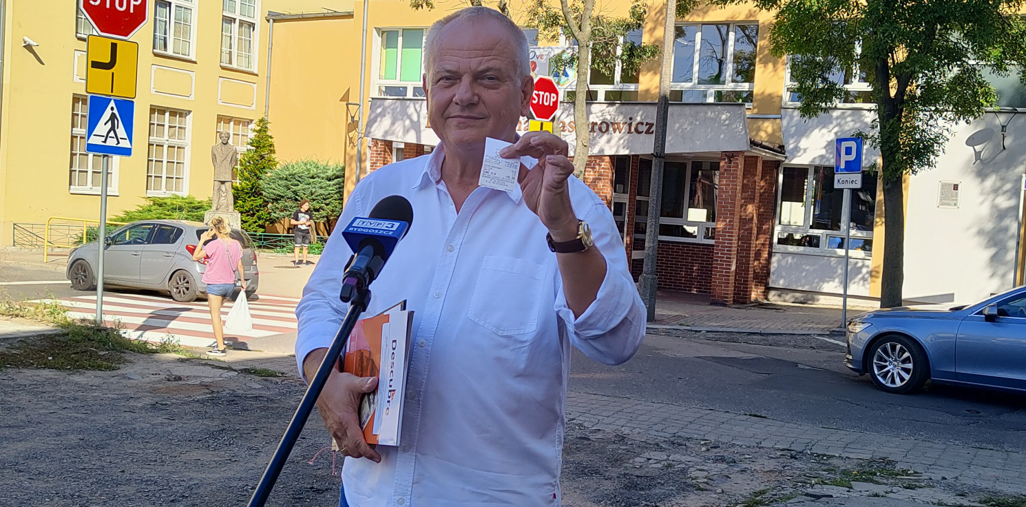 Inowrocław - Bezpłatne podręczniki i dojazdy do szkoły. To propozycje kandydata do Senatu
