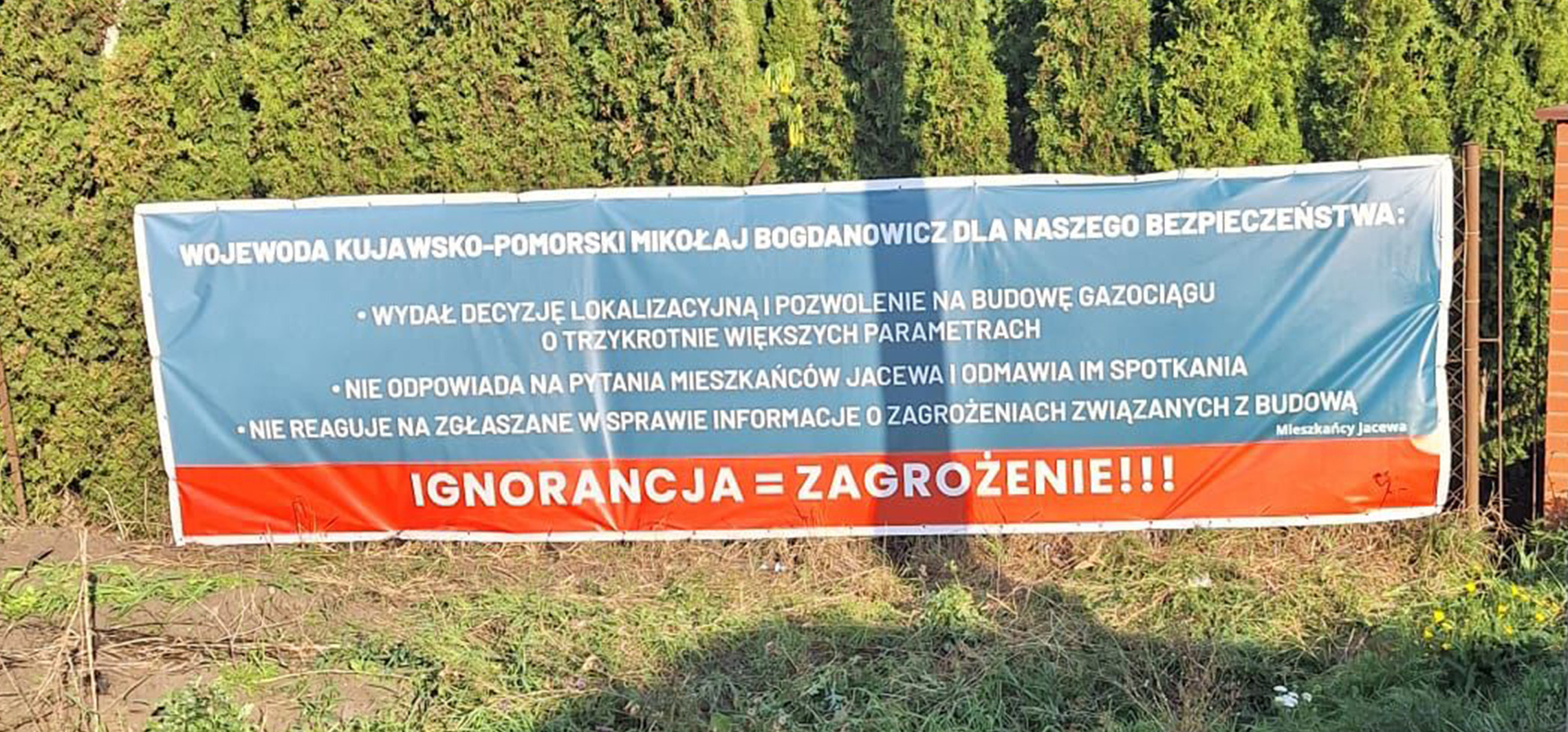 Gmina Inowrocław - Mieszkańcy Jacewa rozpoczęli protest. Wywieszono banery