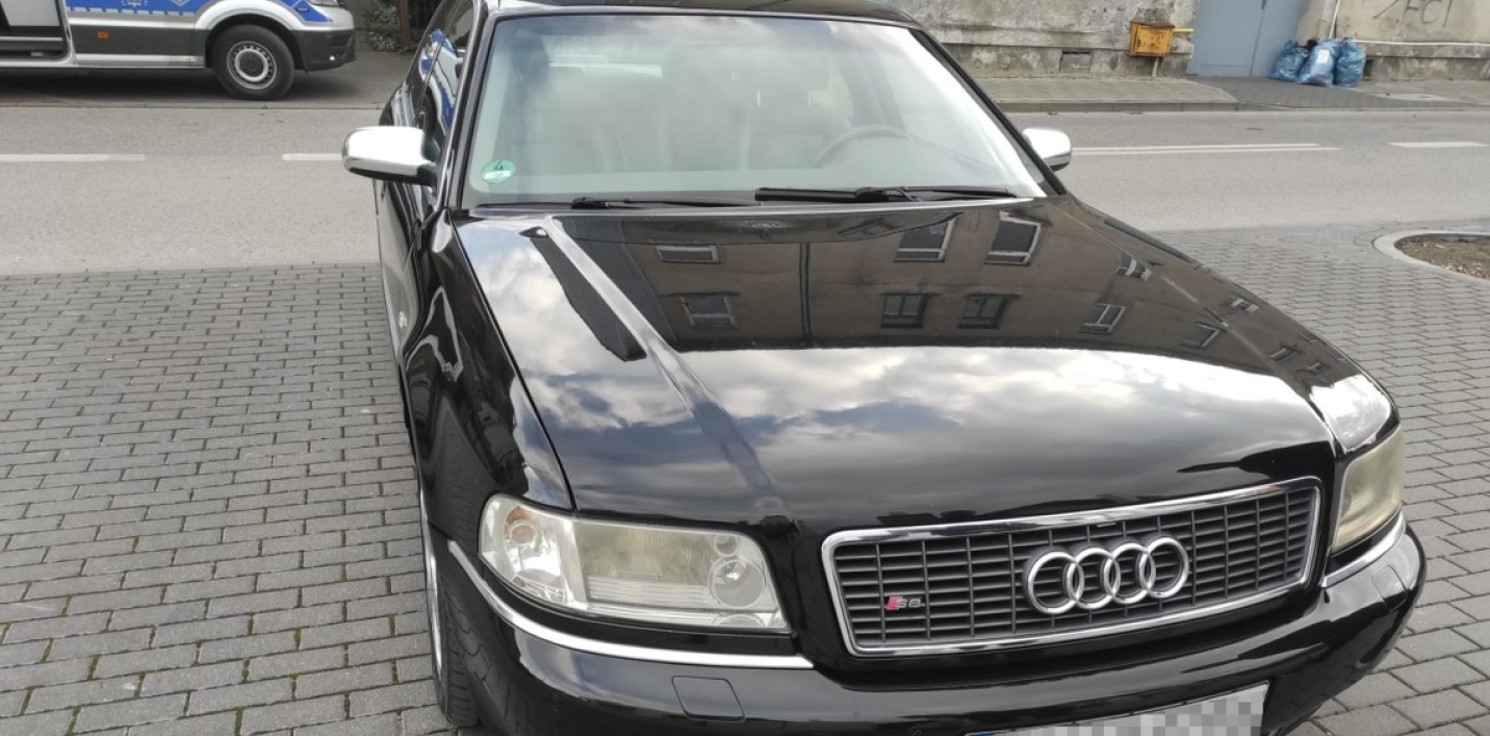 Inowrocław - Problemy kierowcy Audi zaczęły się od złego parkowania