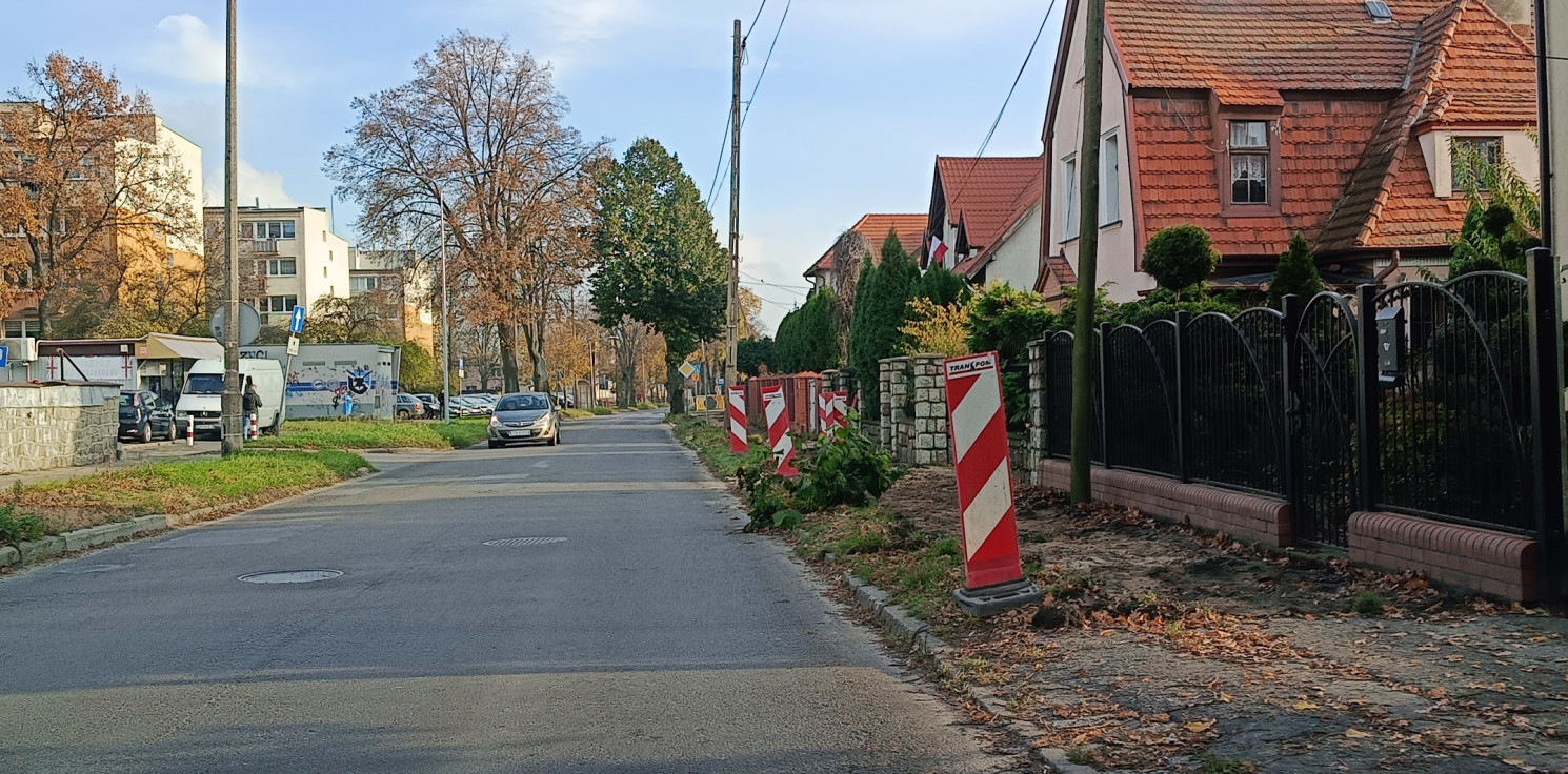 Inowrocław - Tutaj wkrótce pójdziemy po nowym chodniku