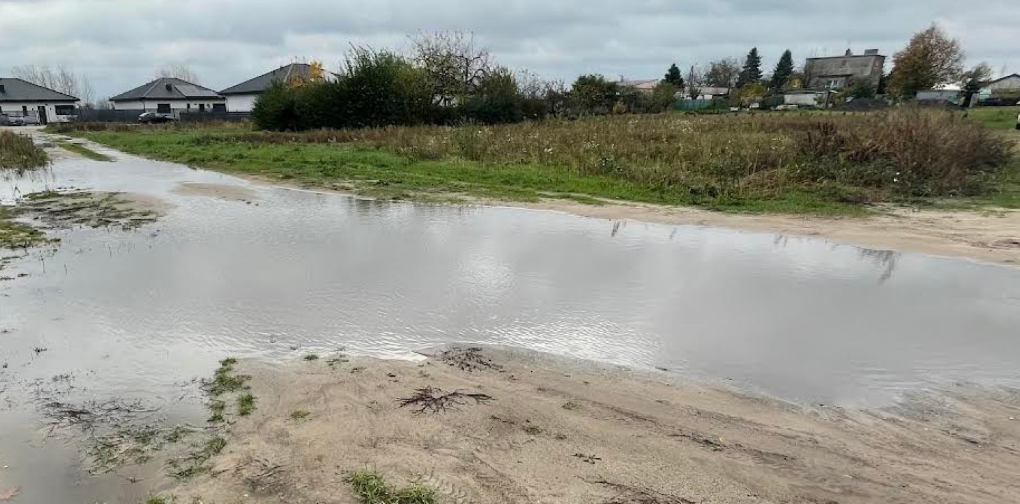 Inowrocław - Zamiast ulic mają jeziora. Problemy mieszkańców Mątew