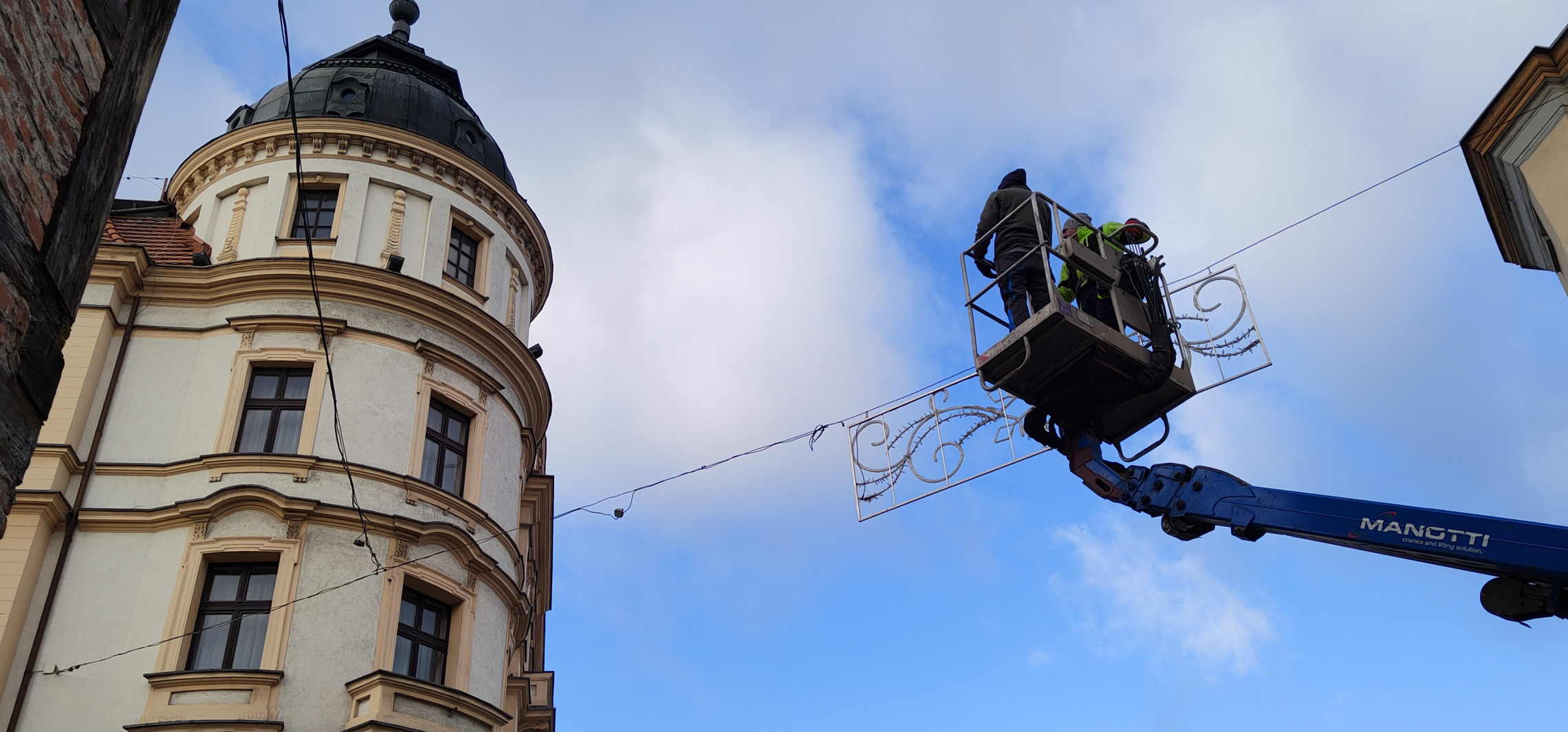 Inowrocław - Na "Królówce” pojawiły się świąteczne instalacje