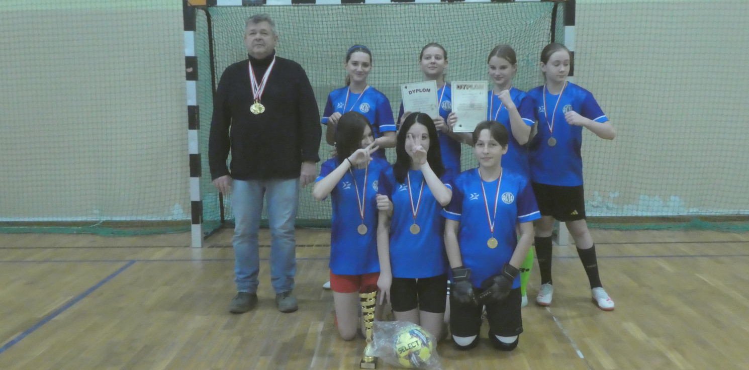 Inowrocław - Dziewczęta z Jedynki mistrzyniami futsalu