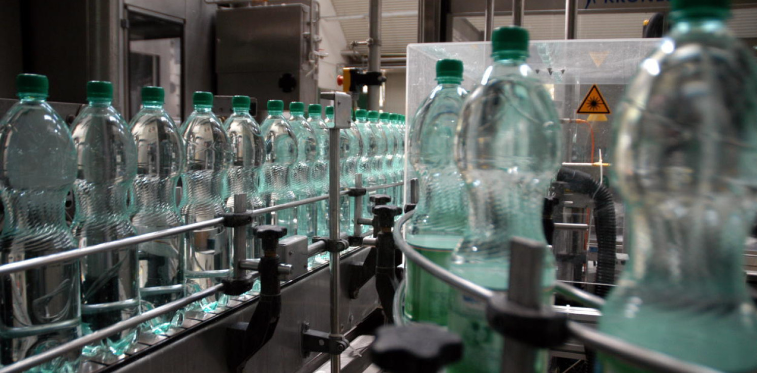 Kraj - Projekt: 50 gr kaucja za butelki ze szkła i plastiku oraz metalowe puszki 