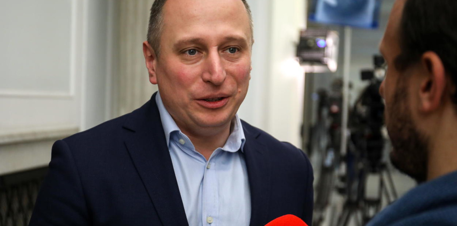 Kraj - K. Brejza (KO), T. Trela (Lewica), K. Śmiszek (Lewica) wśród kandydatów na członków komisji śledczych 