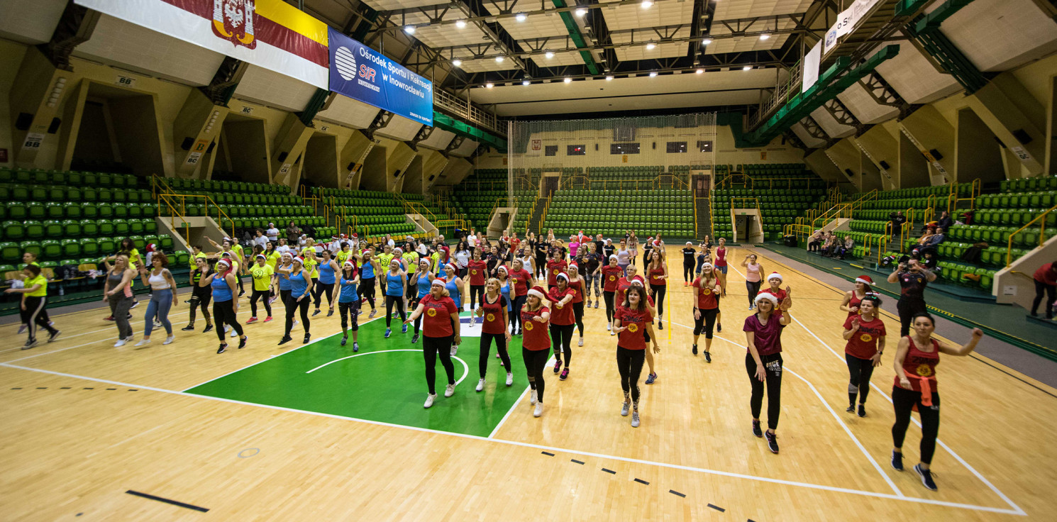 Inowrocław - Oni poprowadzą charytatywny maraton. Zumba., fitness i karate cardio