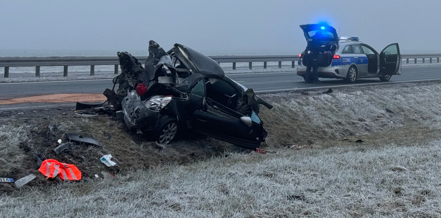 Inowrocław - Po tragicznym wypadku odblokowana dk 15 koło Inowrocławia