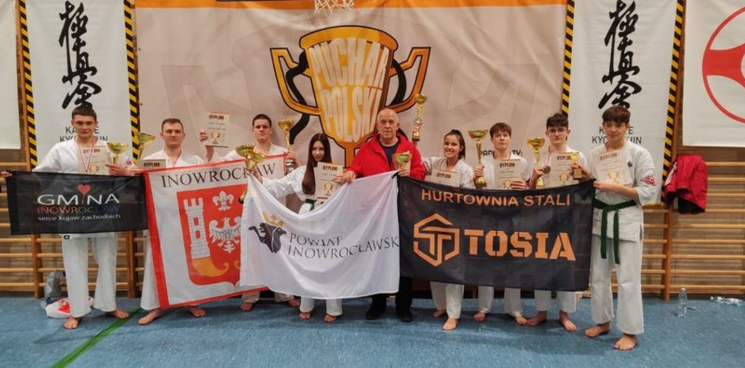 Inowrocław - Karatecy z Inowrocławia drużynowo najlepsi w kraju
