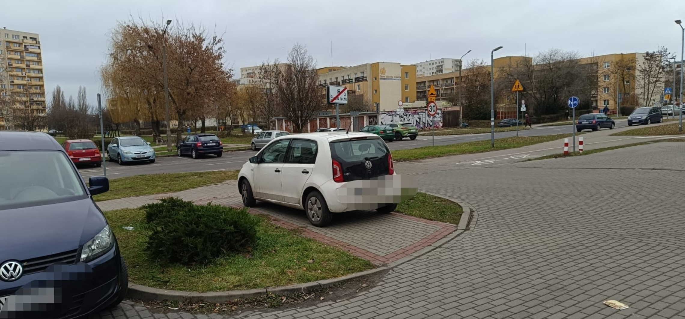 Inowrocław - Tak wygląda parkingowa samowola w mieście