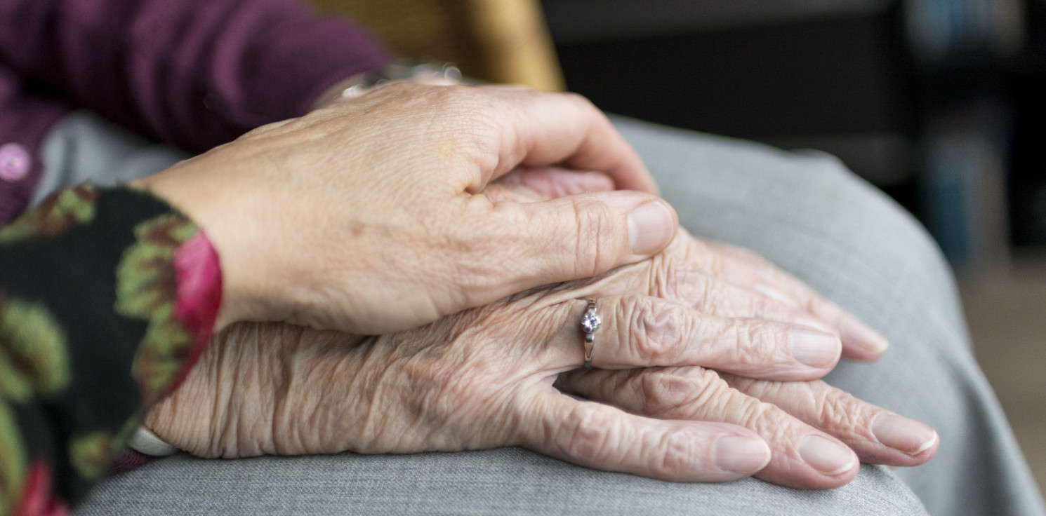 Inowrocław - Seniorka wyrzuciła oszczędności przez okno