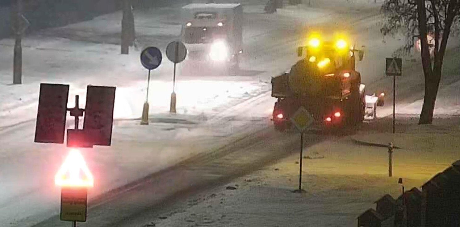 Inowrocław - Śnieżna noc, śliski poranek? Trwa akcja zima