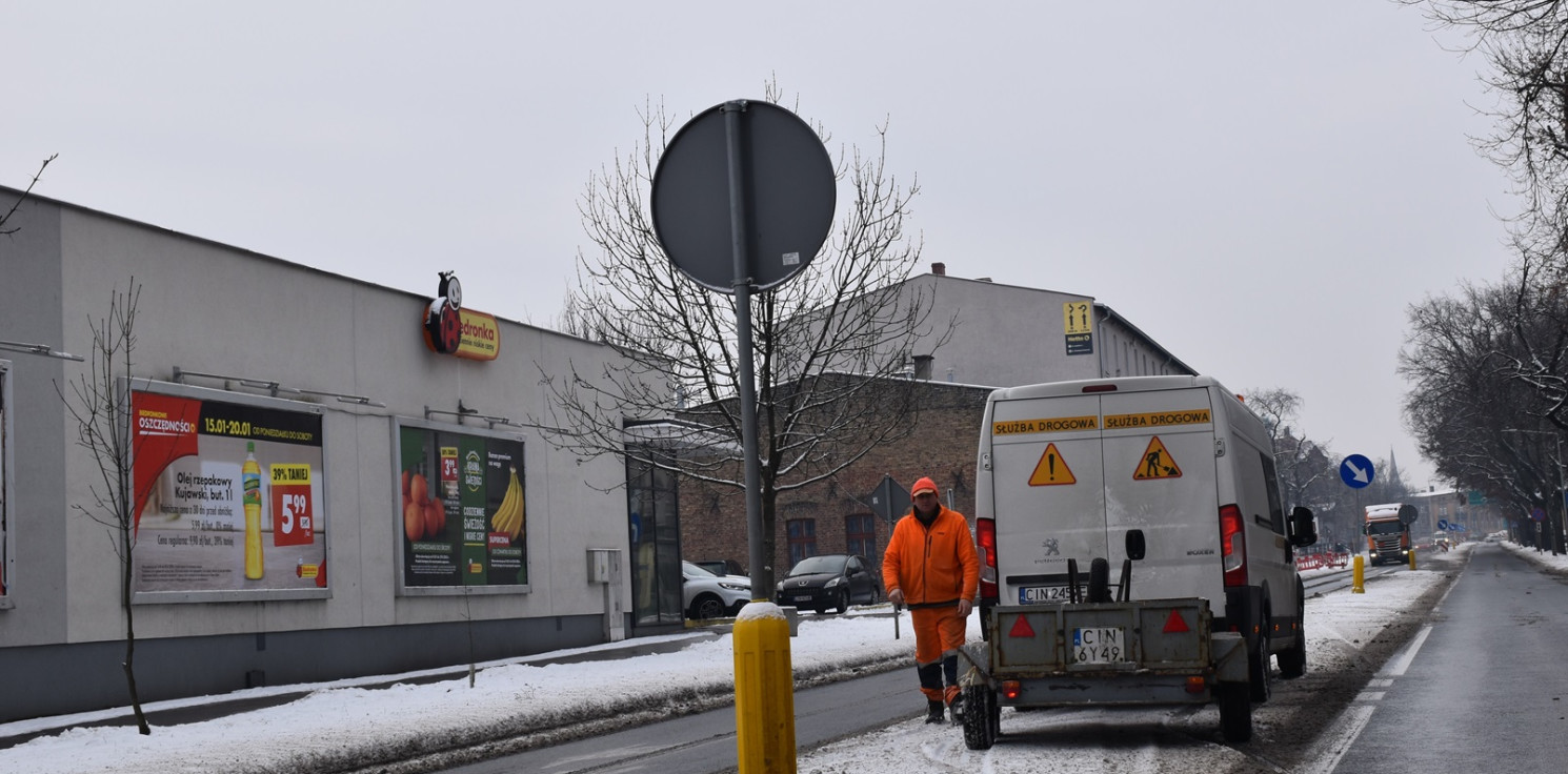 Inowrocław - Zima zablokowała drogi? Drogowcy przyjmą zgłoszenie