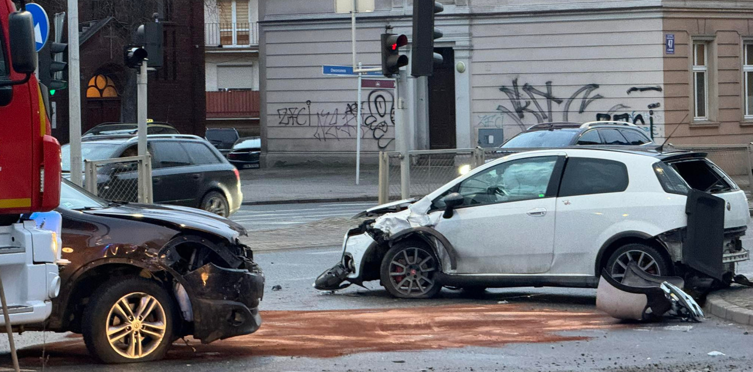 Inowrocław - Kraksa przy dawnym dworcu PKS