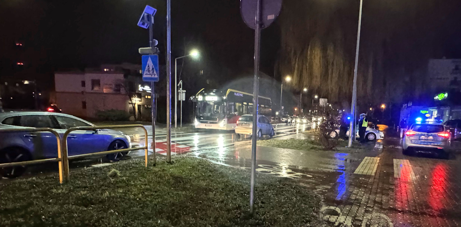 Inowrocław - Potrącenie kobiety na Rąbinie. Szukają świadków