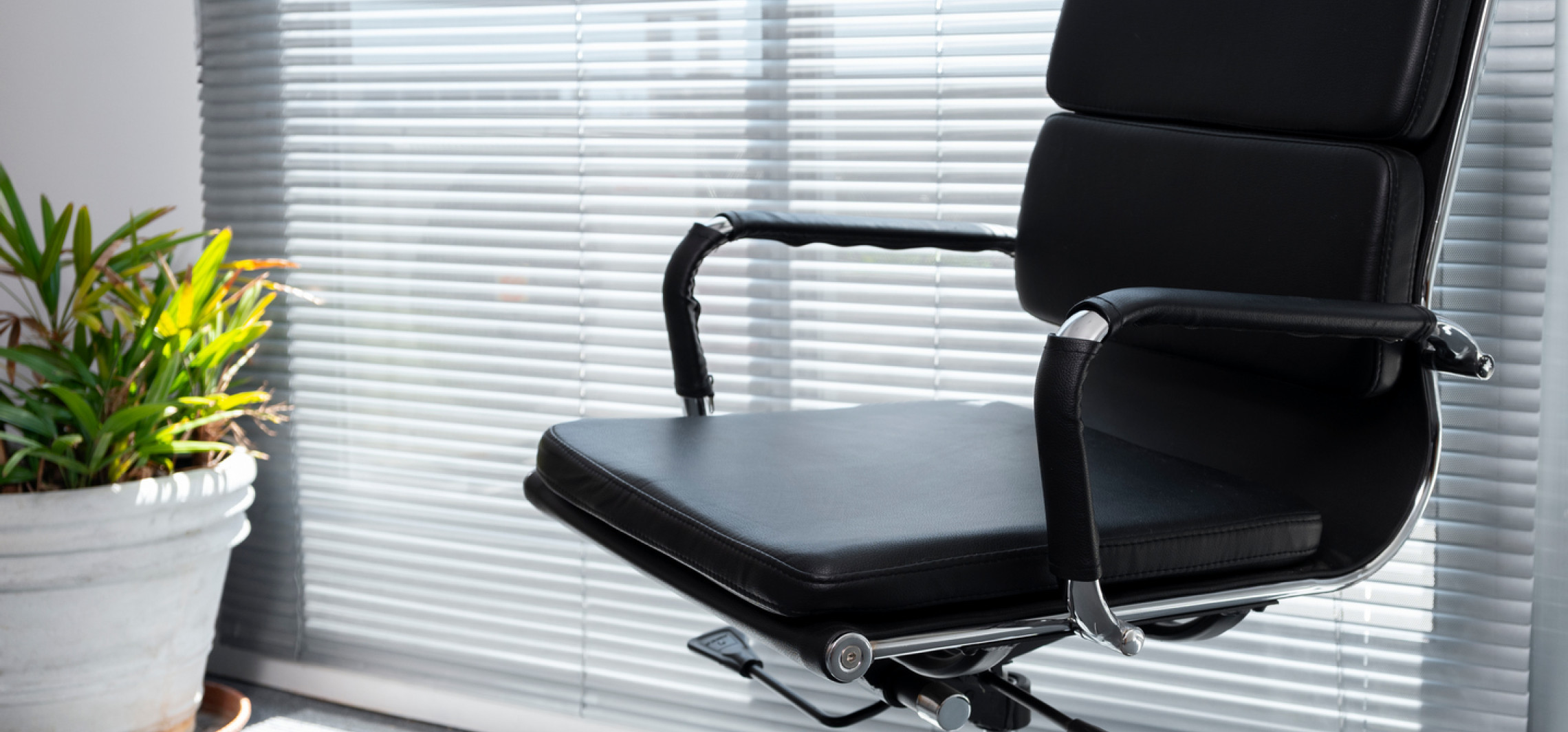 Region - Używane krzesła biurowe - Oszczędności bez konieczności rezygnacji z komfortu