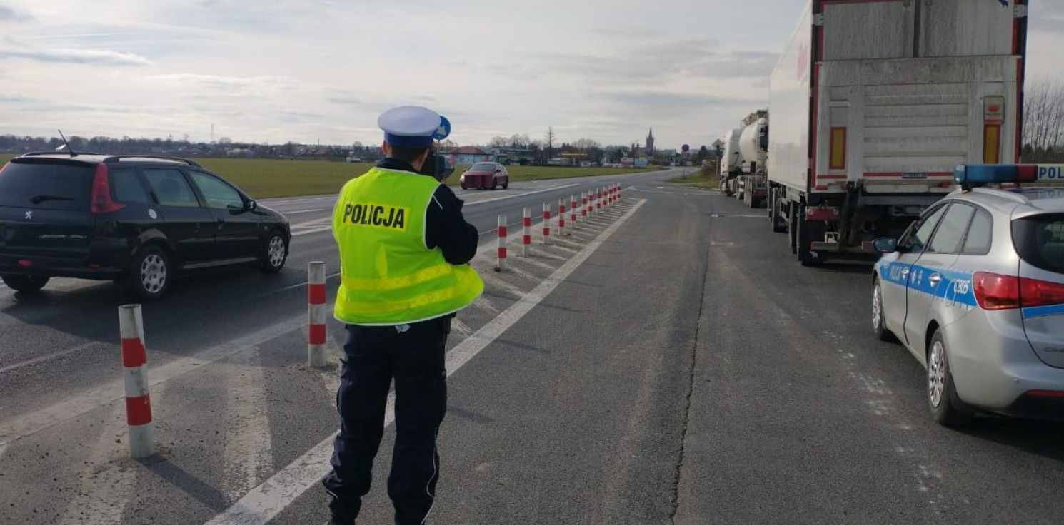 Inowrocław - Kierowcy pod czujnym okiem drogówki. Prawie połowa z nich jechała za szybko