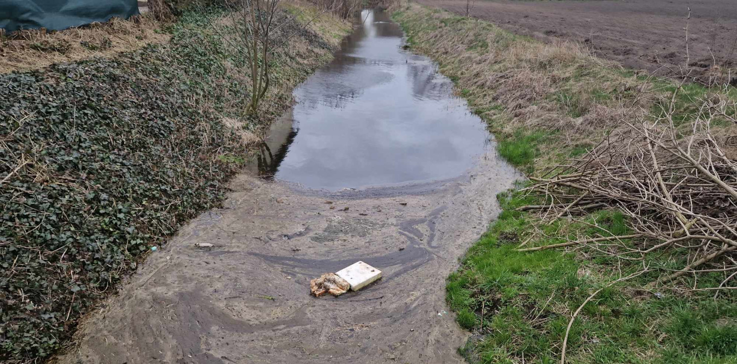 Inowrocław - Mieszkańcy alarmują. Woda może zalać piwnice