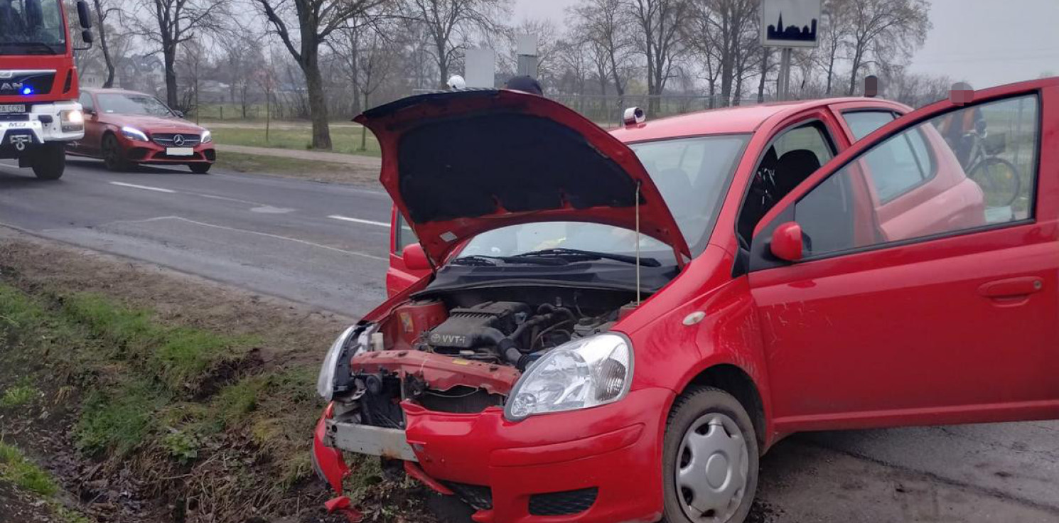 Radziejów - Nie zapanował nad autem i wylądował w rowie