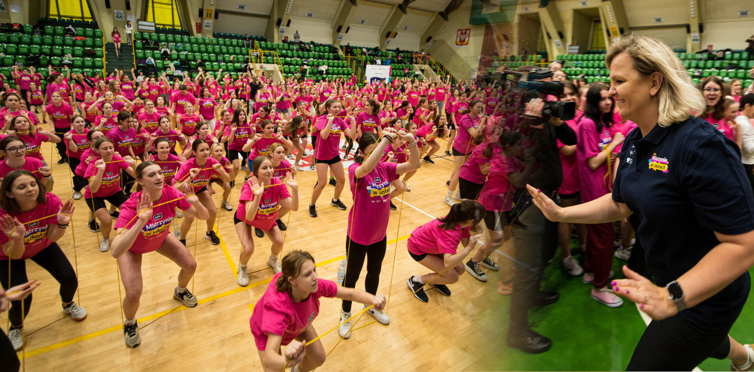 Inowrocław - Lekcję wuefu dały im mistrzynie sportu