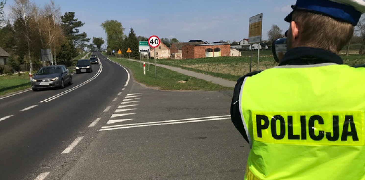 Kruszwica.online - Patrol motocyklowy zatrzymał go za prędkość