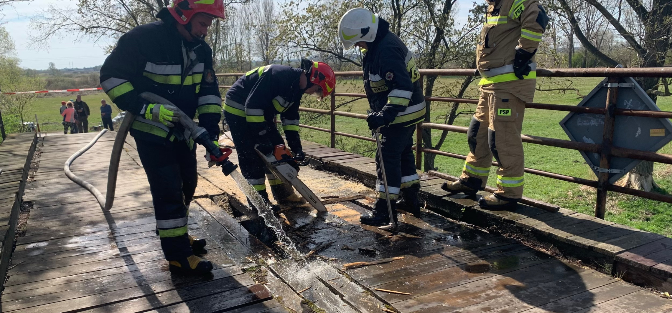Pakość - Drewniany most na Noteci przejdzie remont