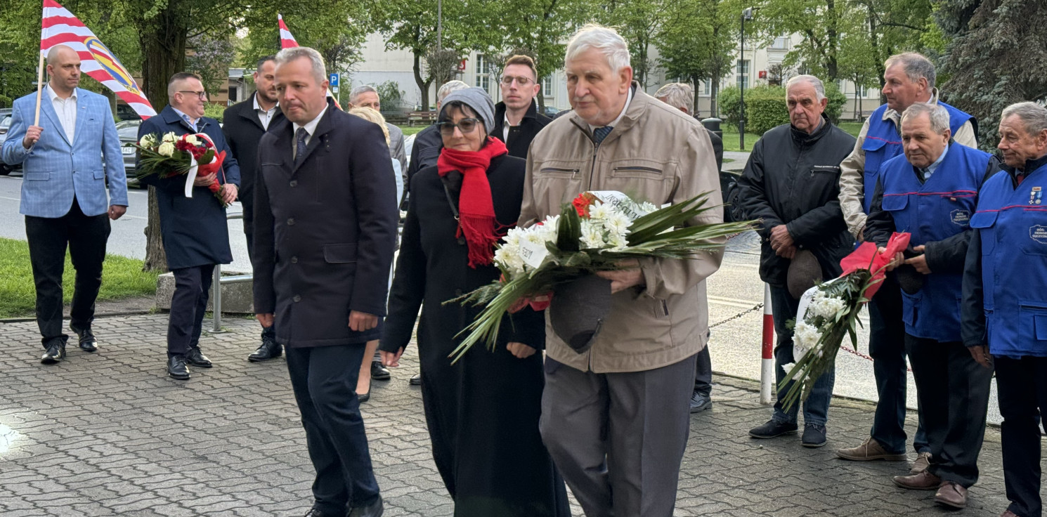 Inowrocław - Złożyli kwiaty upamiętniając rolnicze protesty