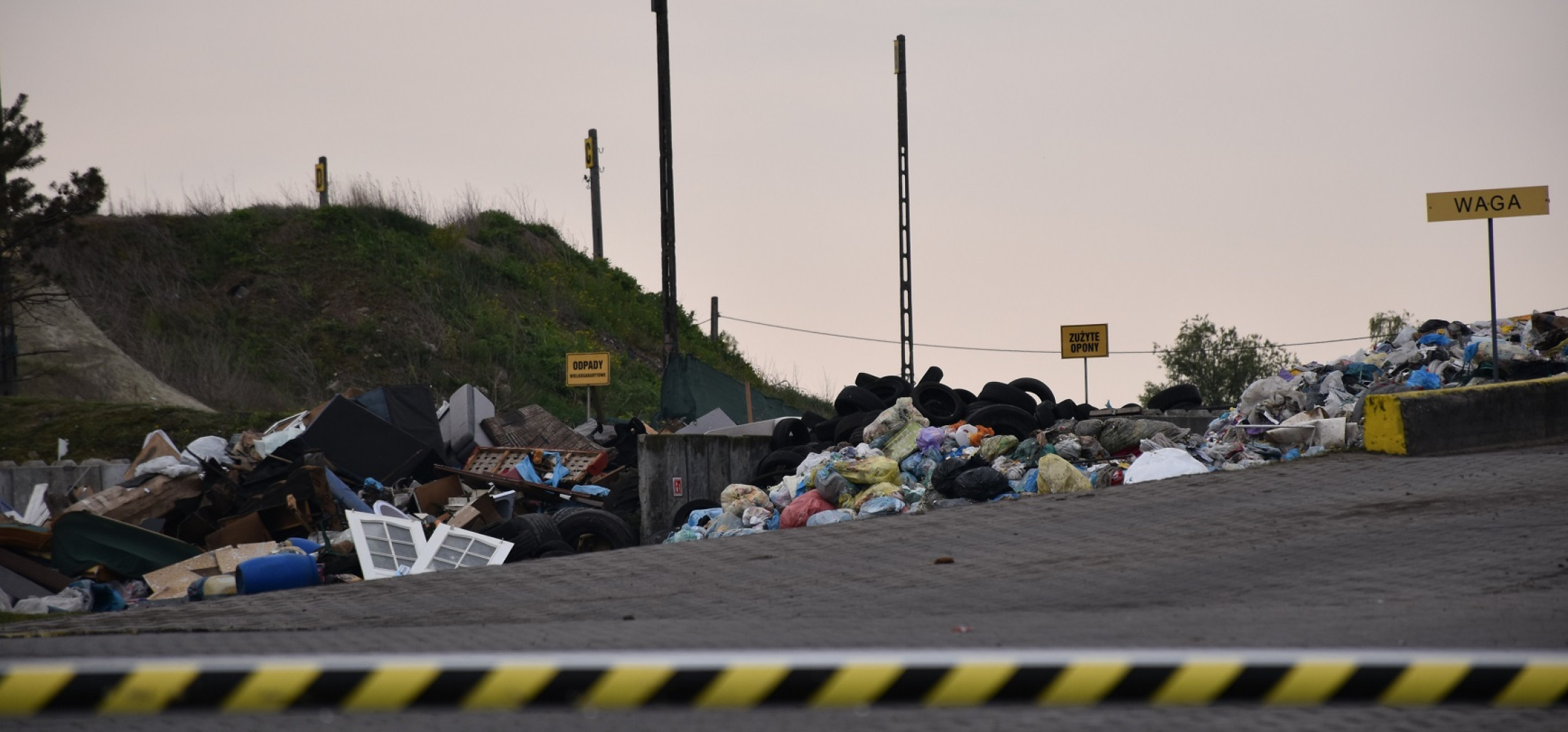 Pakość - Toksyczne odpady w Giebni? Śledczy idą tropem zorganizowanej grupy przestępczej