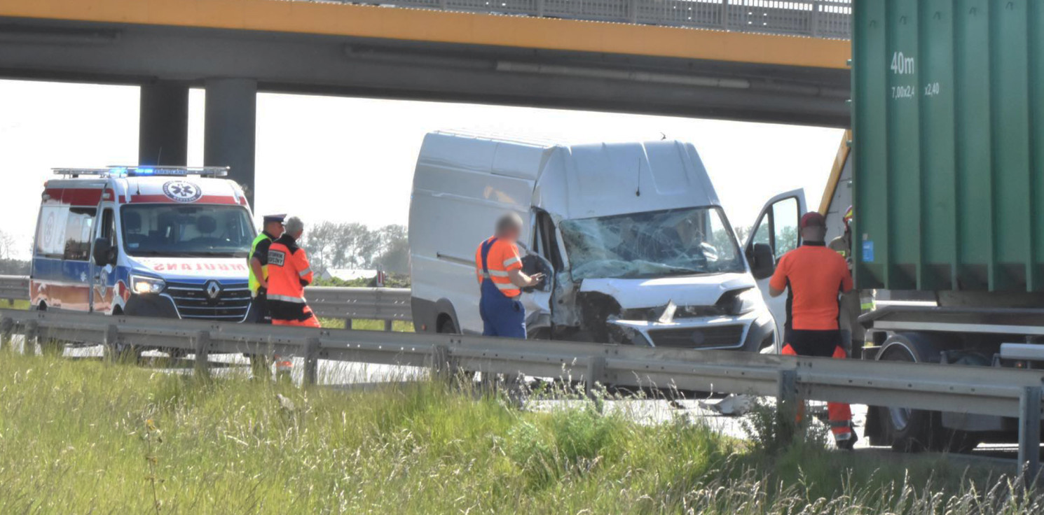 Gmina Inowrocław - Zderzenie na obwodnicy. Jedna osoba ucierpiała