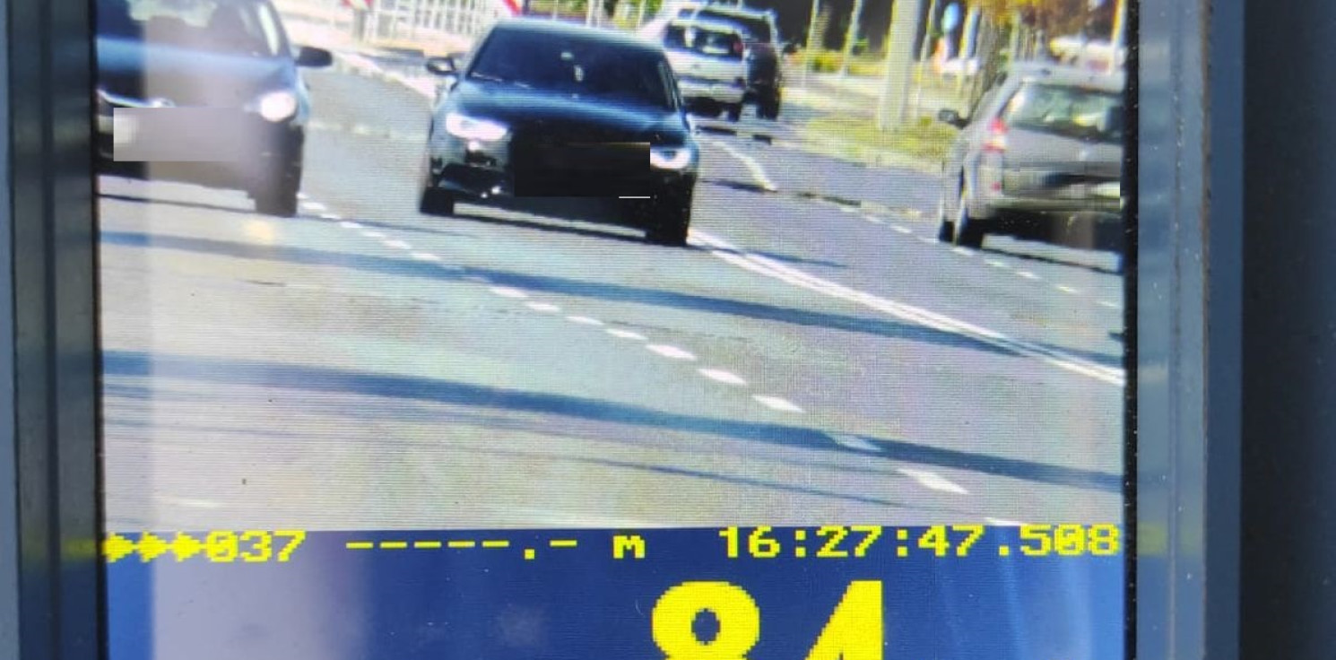 Inowrocław - Recydywista w audi rozpędził się na Poznańskiej